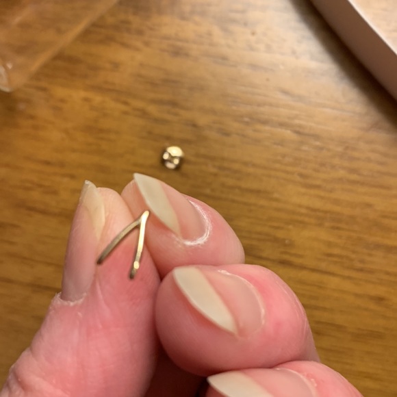 Tiny gold vermeil wishbone earrings - Picture 6 of 11